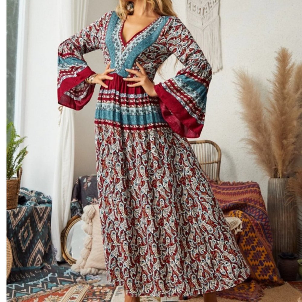Western Boho Paisley Flounce Sleeve Backless Maxi Dress - Picture 3 of 8